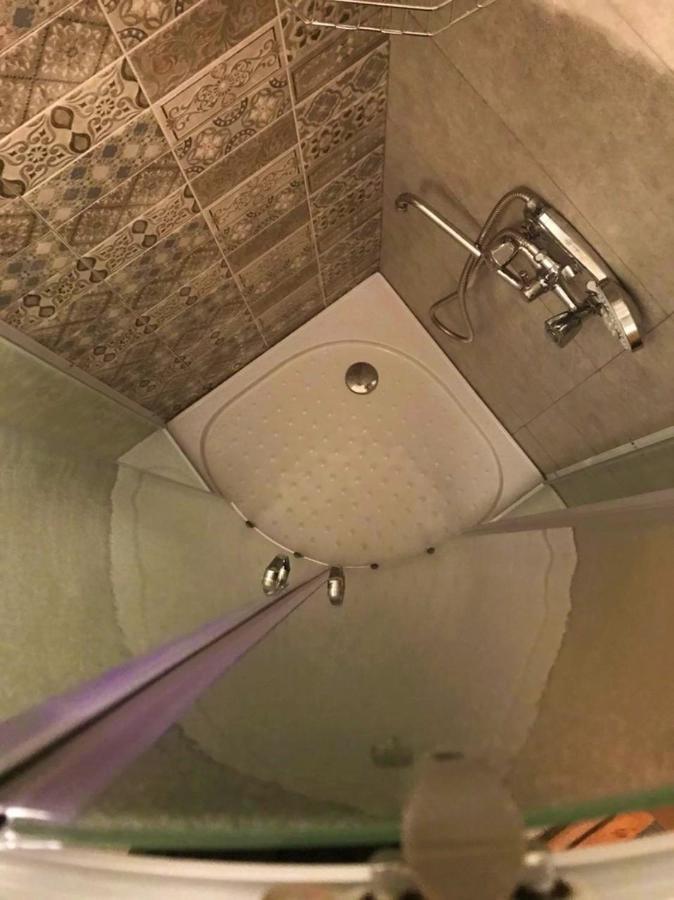 安布罗劳里 Ambrosador旅馆 外观 照片
