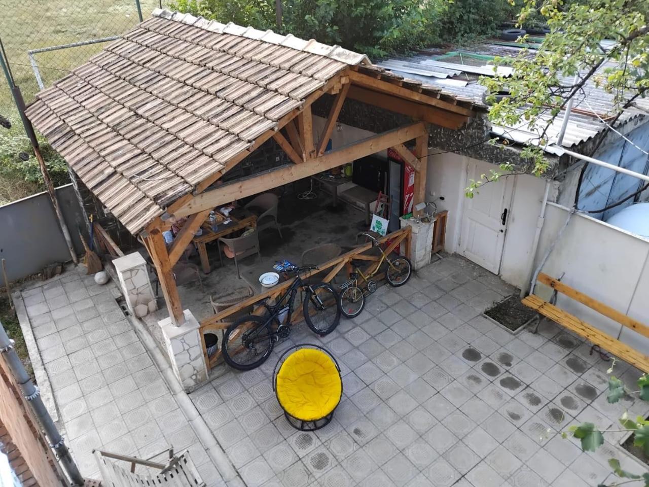 安布罗劳里 Ambrosador旅馆 外观 照片