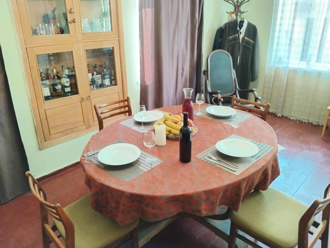 安布罗劳里 Ambrosador旅馆 外观 照片